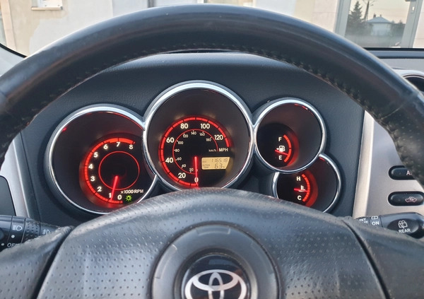 Toyota Matrix cena 11900 przebieg: 185000, rok produkcji 2004 z Syców małe 154
